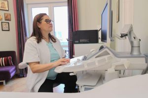 Dr Lorena Turculet – de ce unele displazii cervicale NU trebuie operate imediat